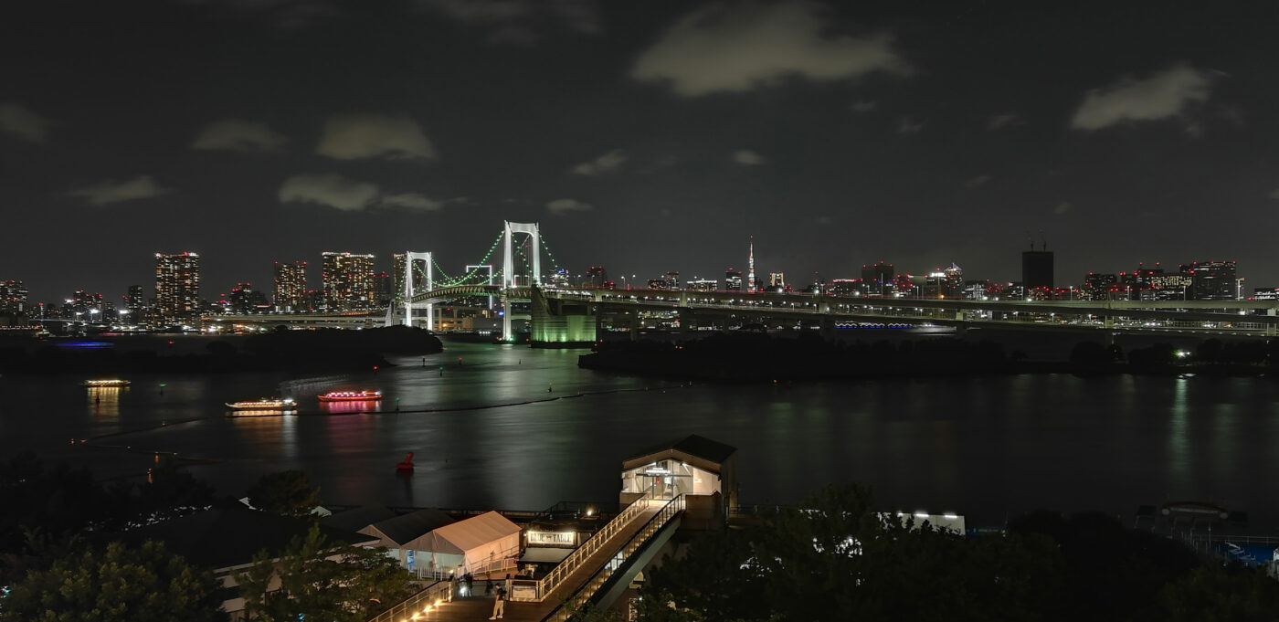 Rainbow Bridge, Nómada digital em Tóquio, no Japão.
